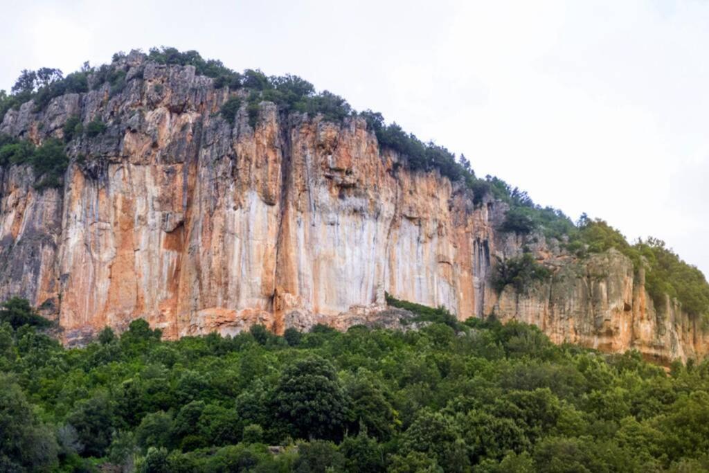 Ferula Romantica Mansarda Tra Fiumi E Montagne Sardegna Seùlo Zewnętrze zdjęcie